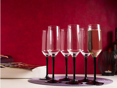 Zdjęcie: Komplet kieliszków Rubin Black  na szampan 220 ml - 6 szt. ALTOMDESIGN